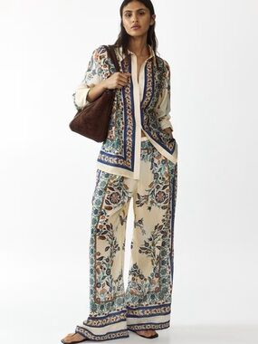 H&M Printed Light Beige/Floral Drawstring Pants For Women. NWT. Sz L. SOLD OUT